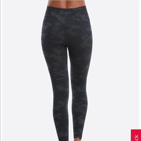 Spanx Look at Me Now Seamless Leggings medium - Picture 5 of 5